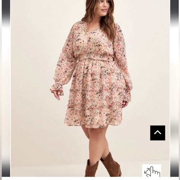 torrid Dresses & Skirts - Torrid NWT Tiered Floral Long Sleeve Mini Lurex Chiffon Dress Size 3X